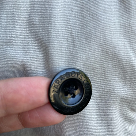 ❤️Host Pic❤️ 100% cotton Zara Boys Trench Coat / size 11/12 / removable  hoodie - Picture 6 of 9